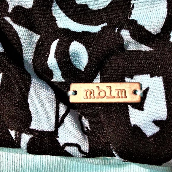 mblm Blue and Black Font Wrap Top - Picture 4 of 9